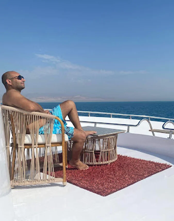 sea-holiday-travel-review-us