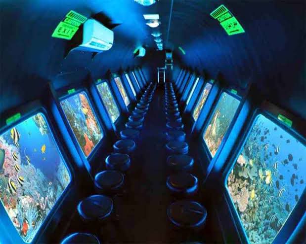 Sea Holiday Travel Submarine 1